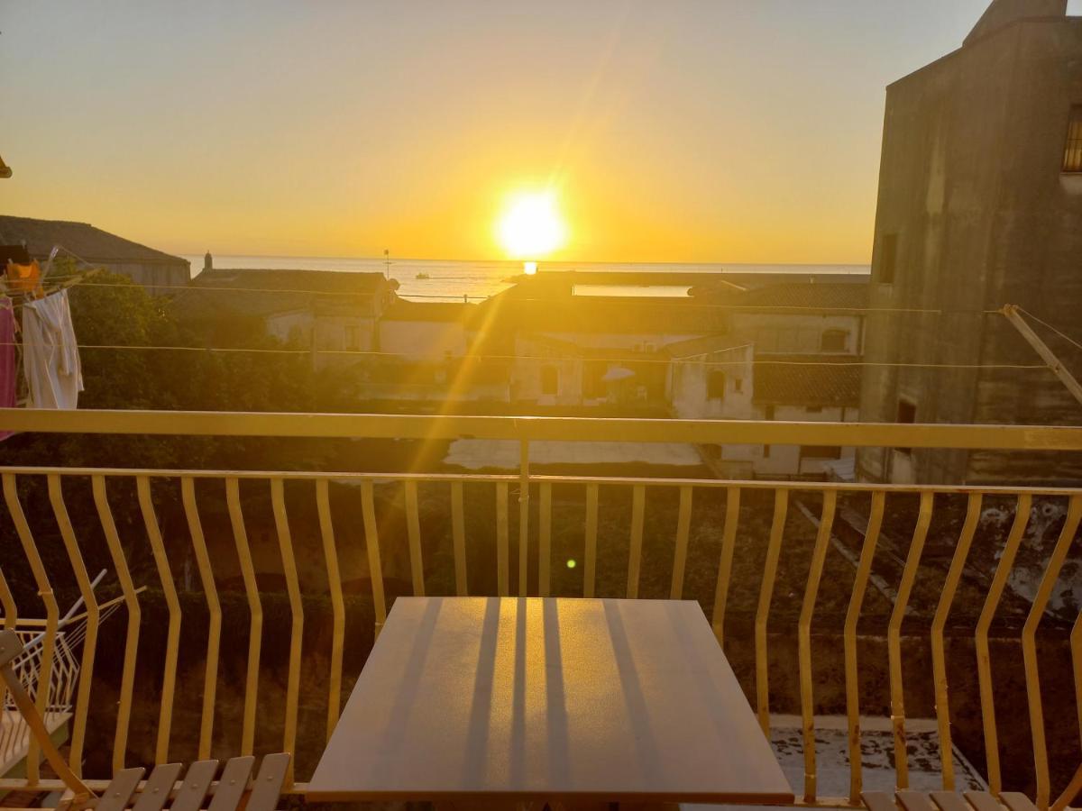 Alba Marina E Tramonti Etnei Apartment Riposto ภายนอก รูปภาพ